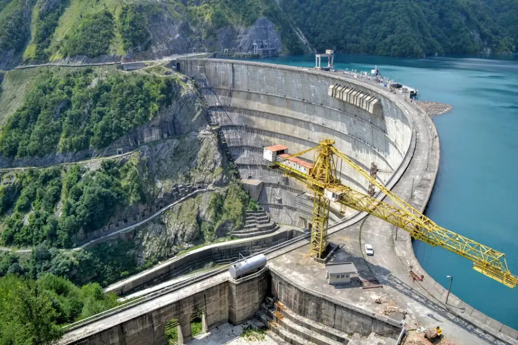2025年农场管理系统软件技术趋势及在河南的落地实践